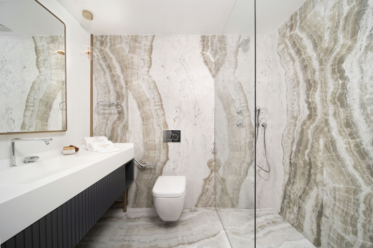 Bathroom 5, La Fleur Boutique Hotel