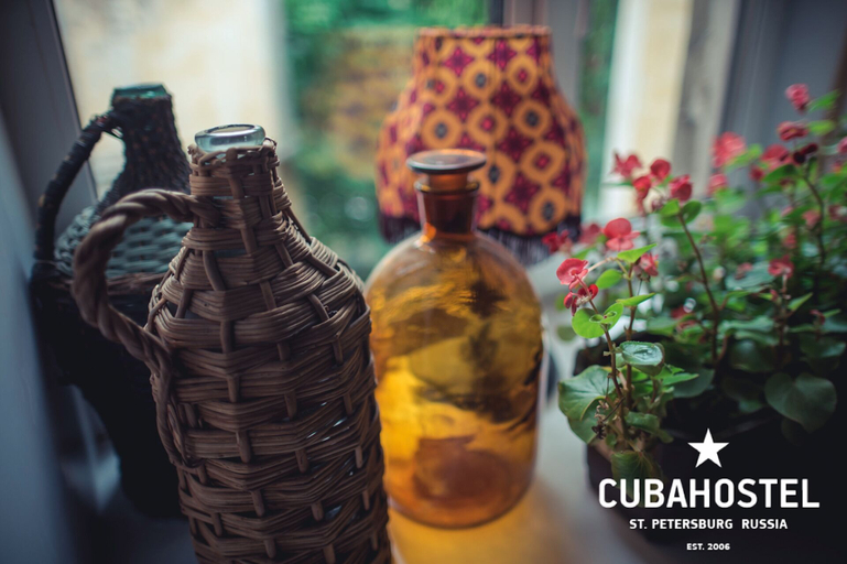 Food & Drinks 3, Cuba Hostel, Sankt-Peterburg gorsovet