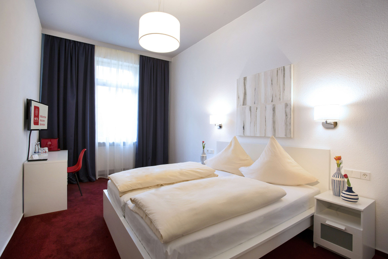 Bedroom 4, Hotel Mille Stelle City, Heidelberg