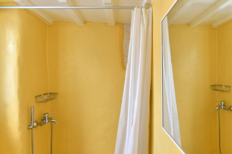 Bathroom 4, Kastro Traditional House, South Aegean