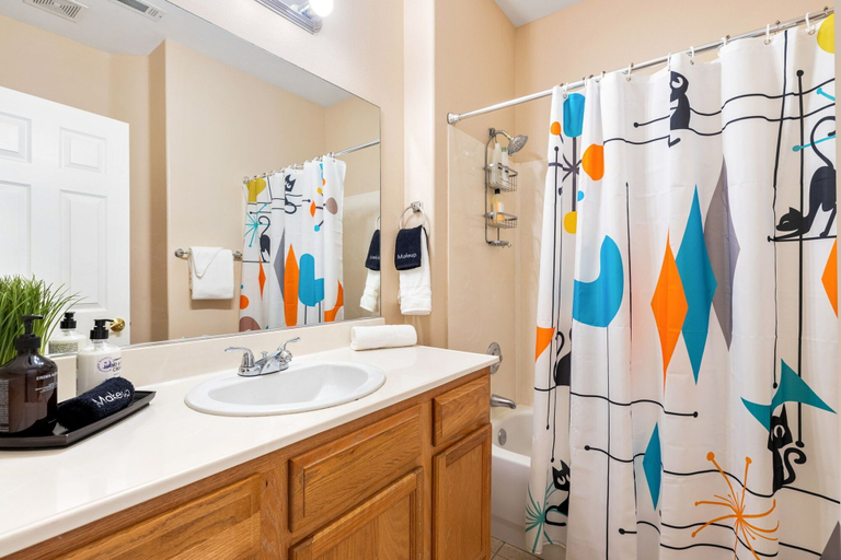 Bathroom 3, Golfers paradise Pool Spa Epic Game room, Riverside