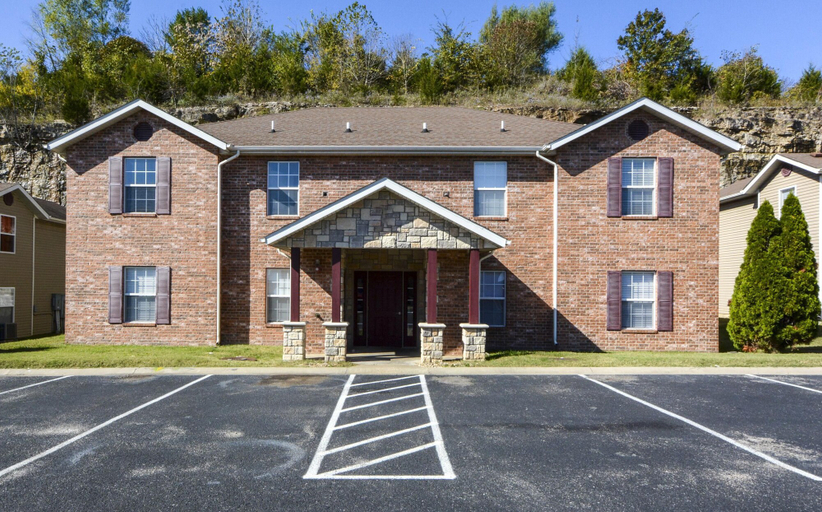 Exterior & Views, GlamRus Digs, Taney