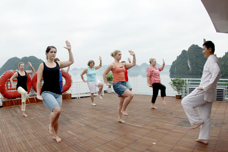 Sport & Beauty, Halong Crown Cruise, Hạ Long