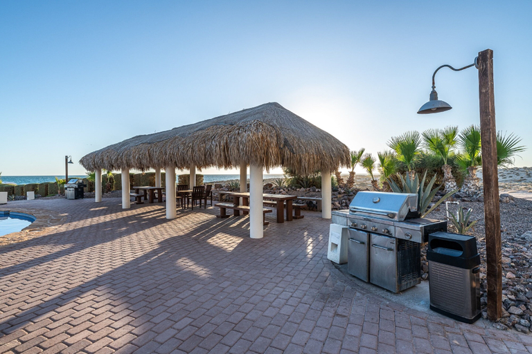 Food & Drinks, Luna Blanca 0803 by Kivoya, Puerto Peñasco