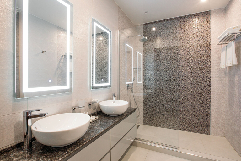 Bathroom 4, LETO Boutique Hotel, Zugdidi