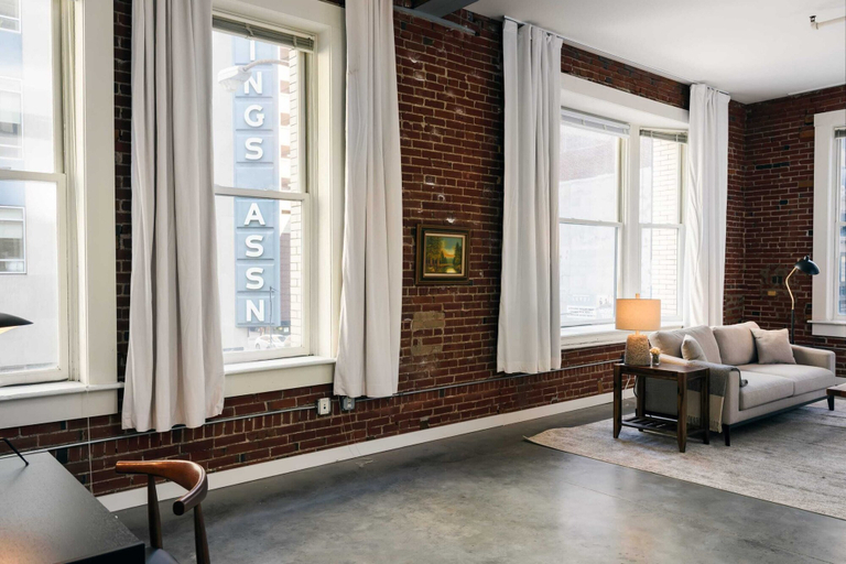 Others 1, Spacious DT Lofts with Full Kitchen by Zencity, Saint Louis