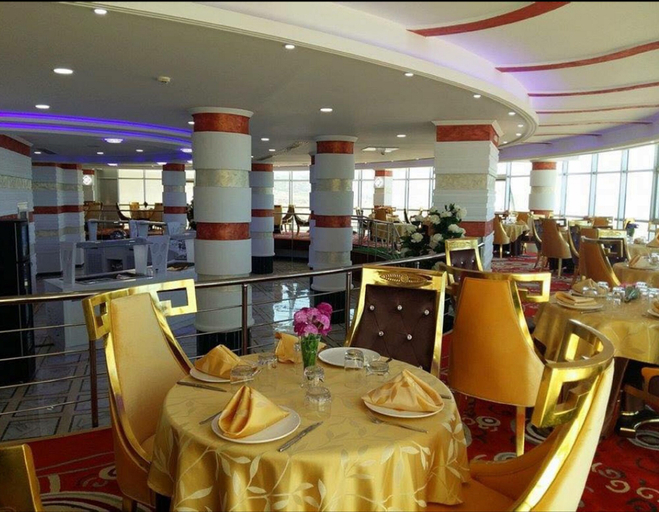 Food & Drinks 4, Al Mansour Palace, Mezghrane
