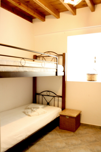 Bedroom 3, Mariakis Luxury Studios, South Aegean