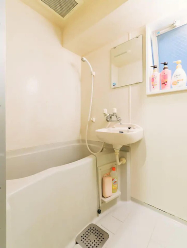 Bathroom 3, Diamante Yakuin, Fukuoka