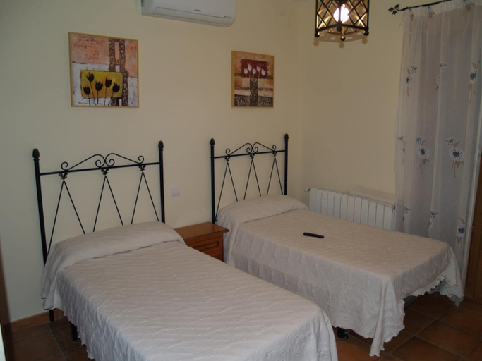 Bedroom 2, Casa Rural El Botánico, Cáceres