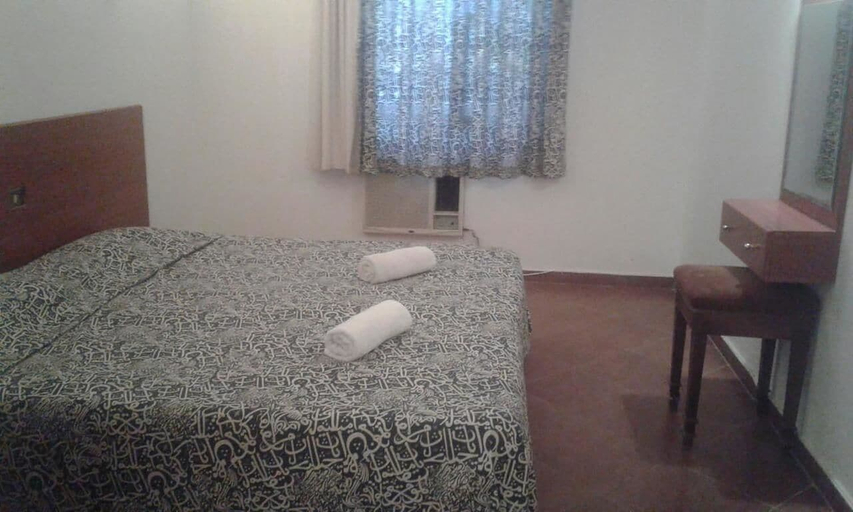 Bedroom 2, Villa with Private Pool & Hot Tub, Al-Ghurdaqah 2