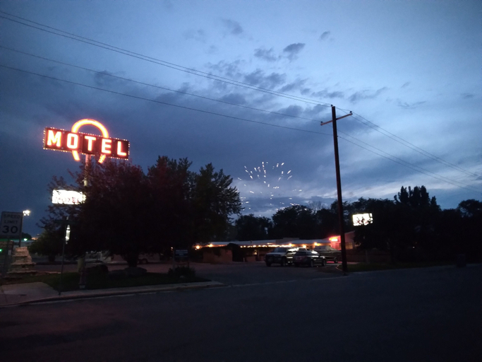 Exterior & Views 2, Horseshoe Bend Motel, Big Horn
