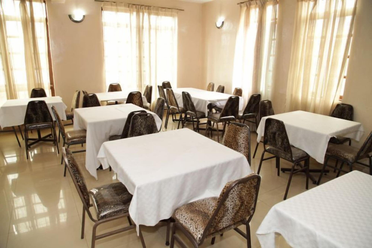 Food & Drinks, The Headquarters Inn, Langata