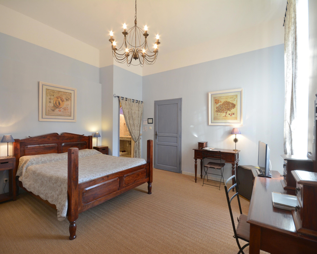 Bedroom 3, Clos St Pierre de Fraisse, Vaucluse
