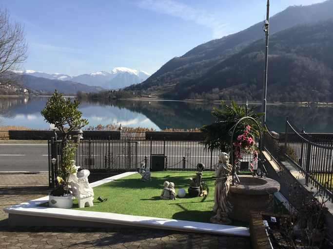 Others 5, Villa Marilena, Bergamo
