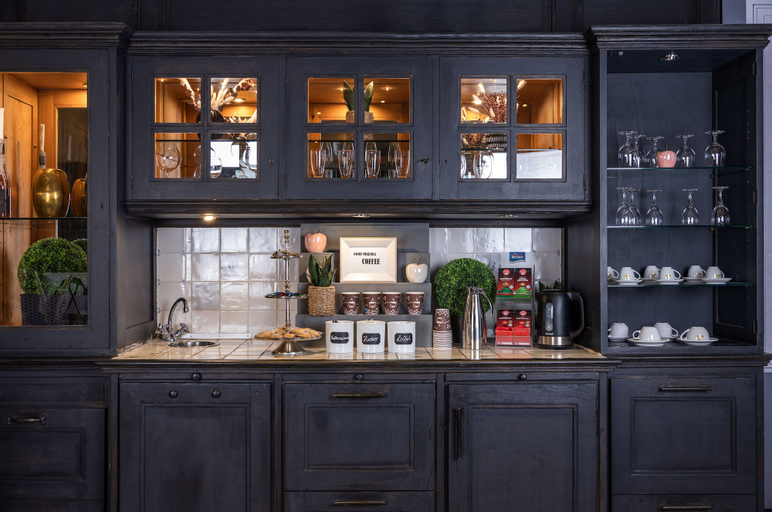 Food & Drinks 14