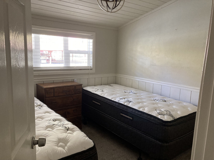Bedroom 3, Cottonwood Cove, Mineral