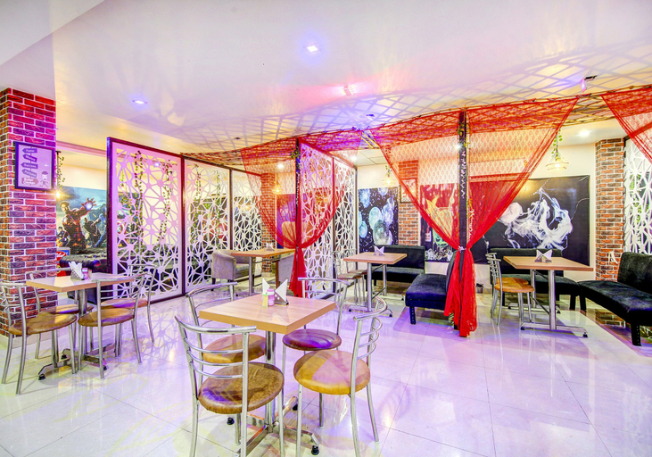 Food & Drinks 3, FabHotel The Gayatri Palace, Lucknow