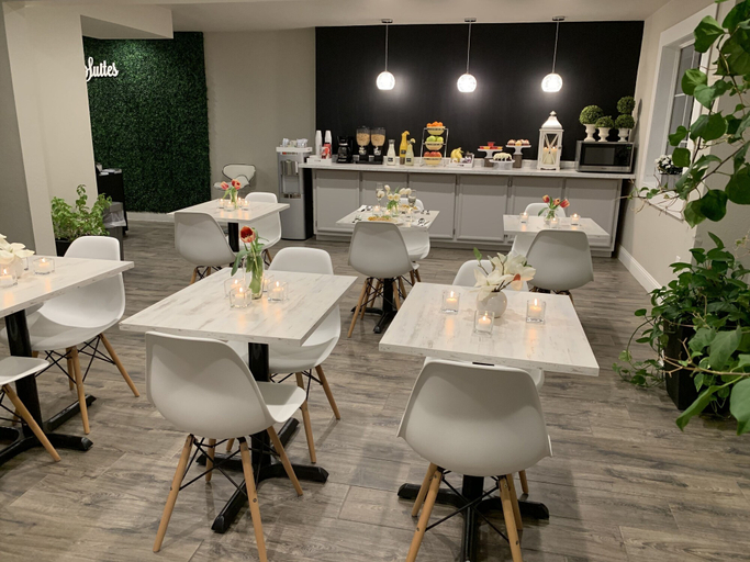 Food & Drinks 5, Stratus Suites - Boutique Hotel, Bell