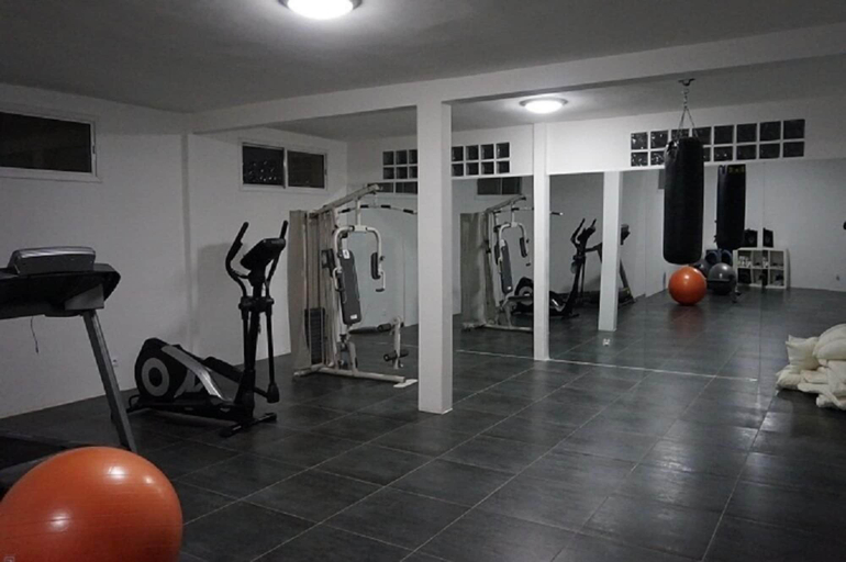 Others 5, Villa de prestige Mermoz, Dakar