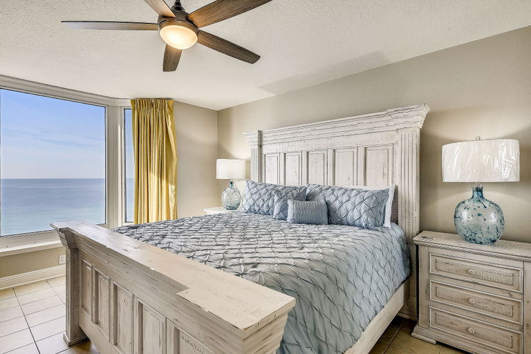 Bedroom 2, Emerald Beach by Book That Condo, Bay