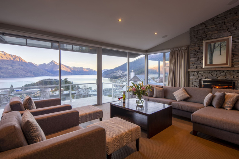 13 Poole Lane by Staysouth, Queenstown-Lakes