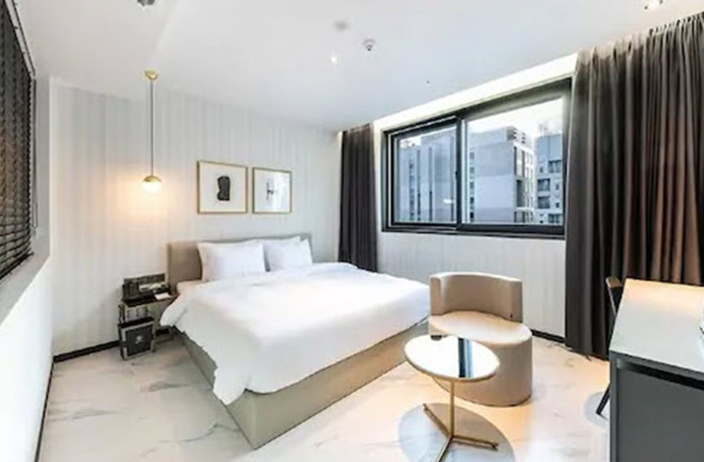 Bedroom 2, Brown Dot Hotel Jinju Chungmugong, Jinju