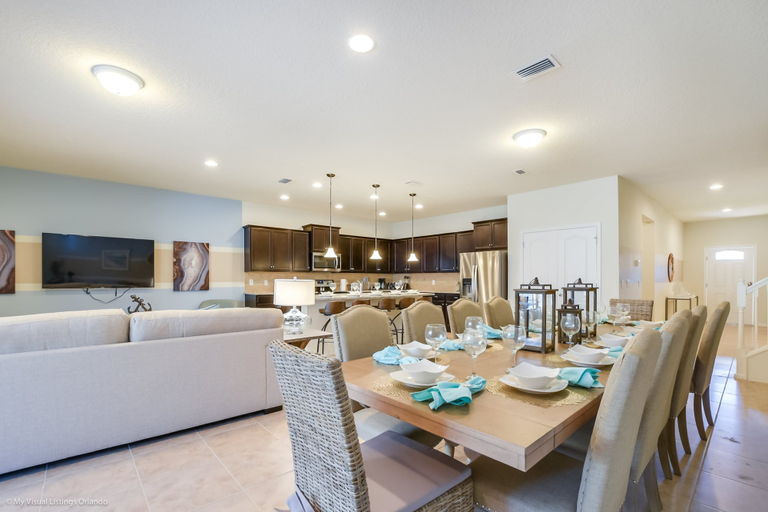 Food & Drinks, 9 Bed Villa with Games, Pool & Spa, Osceola