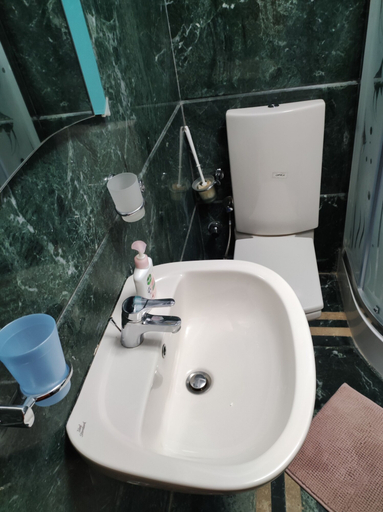 Bathroom 4, Villa Rayan, Al-Ghurdaqah