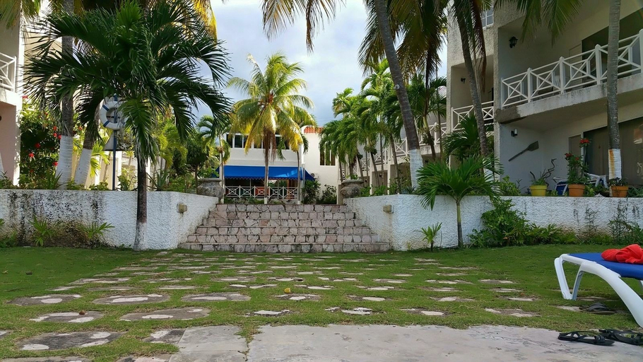 Exterior & Views 2, Ocho Rios Beach Resort at ChrisAnn