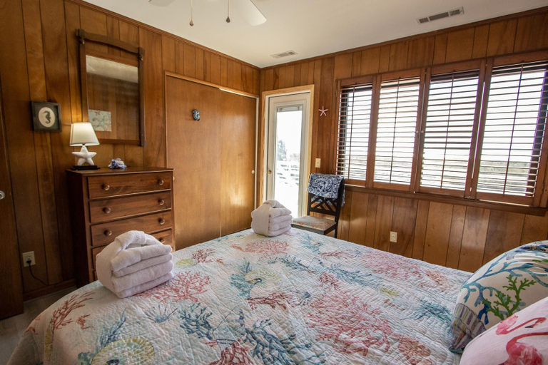 Bedroom 2, 702 Tautog Road, Beaufort