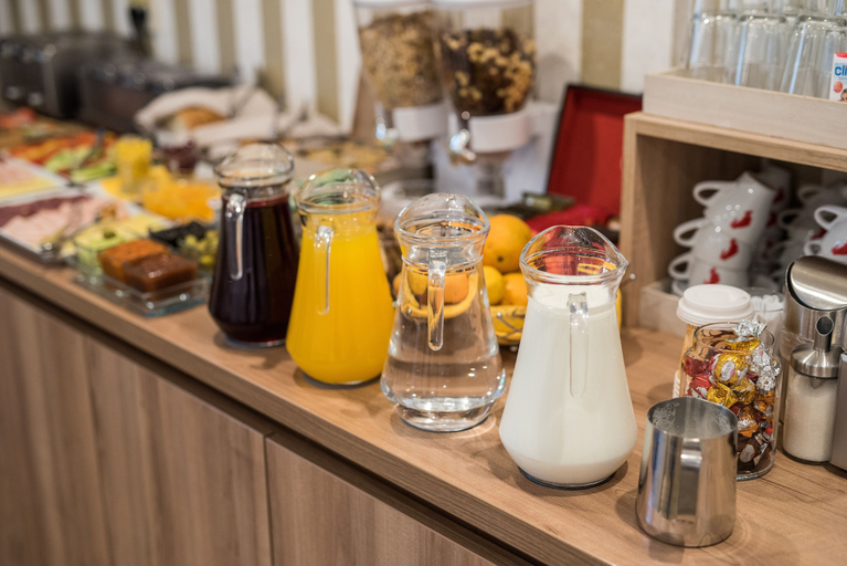 Food & Drinks 5, Pensiunea David, Targu Mures