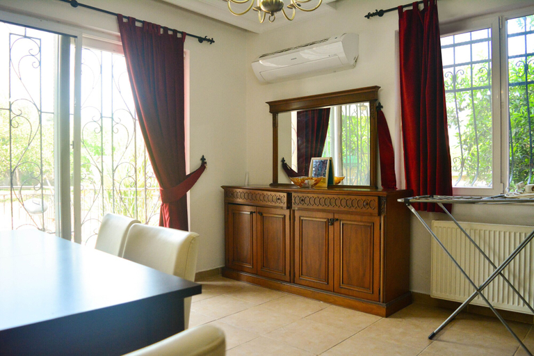 Family dining, Kemer Monnaroza Villa, Kemer