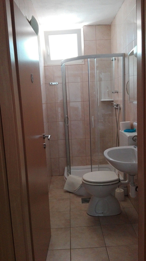 Bathroom 3, Apartments Dora Vrboska island Hvar, Jelsa
