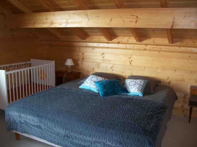 Bedroom 3, Chalet Les Aigles, Haute-Savoie