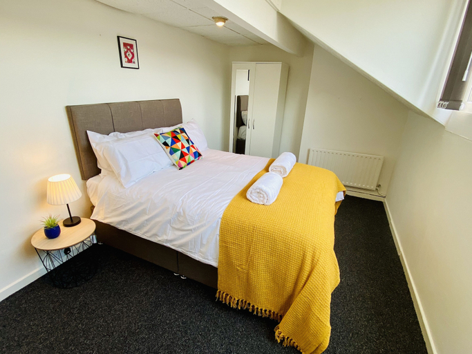 Bedroom 2, Longroyd House, Leeds