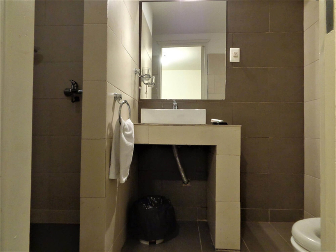 Bathroom 4, Hotel Casablanca, Montevideo