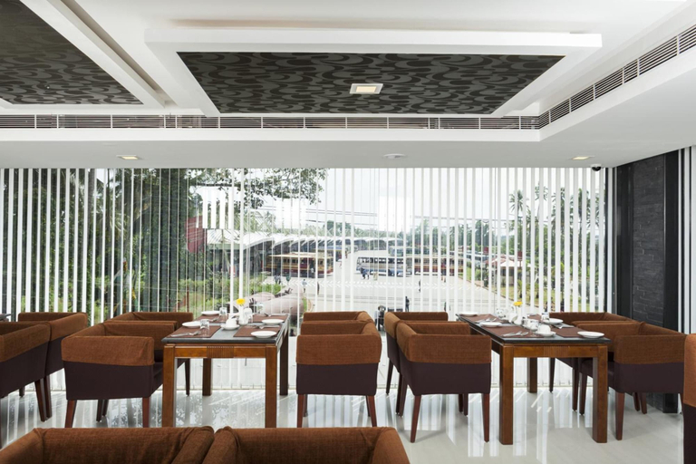 Food & Drinks 5, Abaam Hotel, Ernakulam