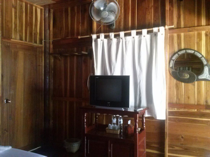 Bedroom 2, Tewdoi Garden Resort, Pai