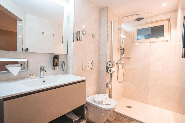 Bathroom 4, My Home Hotel, Winterthur