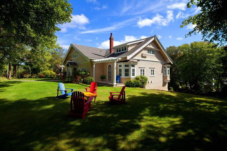 Exterior & Views 2, Leaside Manor by The Leaside Group, Division No. 1