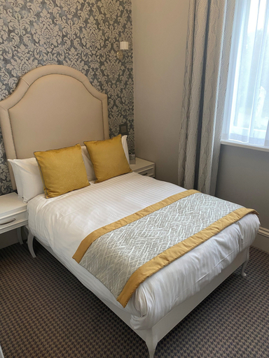 Bedroom 2, Wroxall Abbey Hotel, Warwickshire