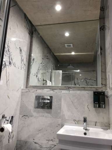 Bathroom 3, Widegate Residential, London