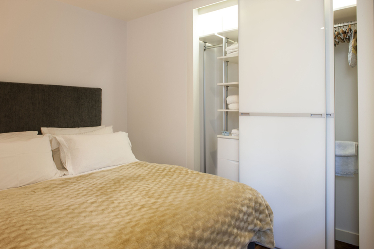 Bedroom 2, Oxford Street Apartments, London