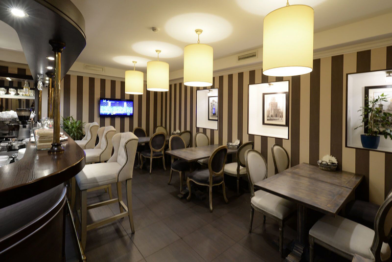 Food & Drinks 4, Business Hotel Vremena Goda, Central