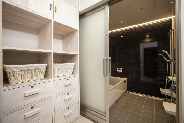Bathroom, Temple Hotel Shorekizi, Ayabe