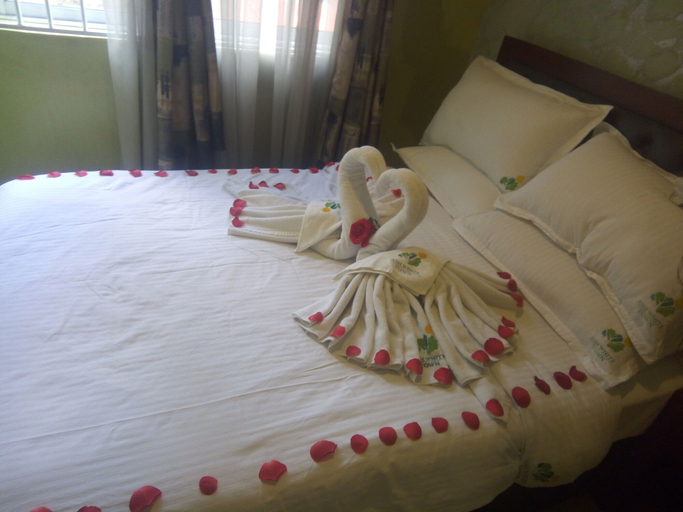 Bedroom 2, Ash White Hotel, Starehe