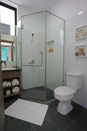 Bathroom 5, Eco Garden Residences, Kandal Stueng