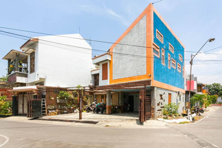 RedDoorz Syariah near Stadion Manahan Solo 2, Solo