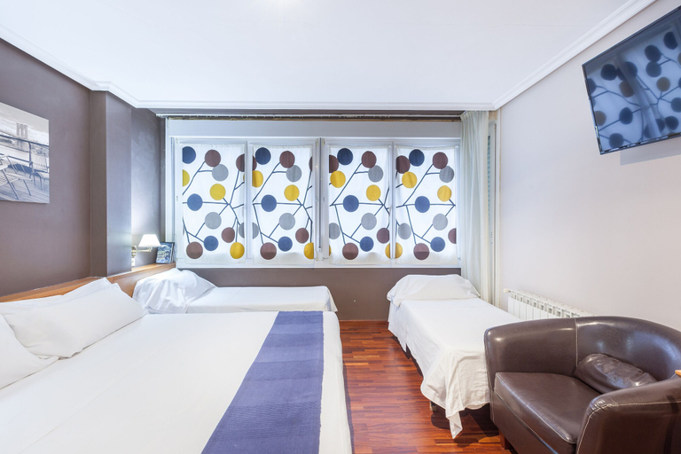 Bedroom 3, Zumaia Hotela, Guipúzcoa